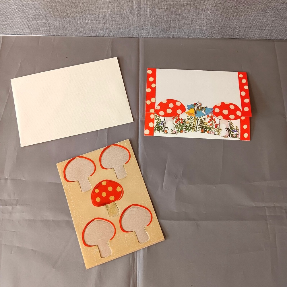 VTG 70s Hallmark Mushroom Stationery Card + Matching Seal‎ Sticker Birds Floral
